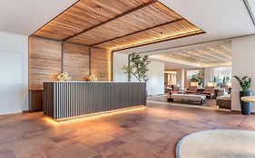 Kouros Palace Active Lifestyle Hotel